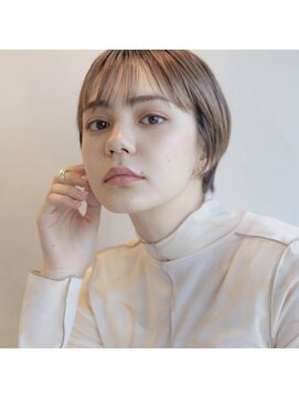 リタ(rita.) 大串弥生◎大人っぽさがある丸みショート