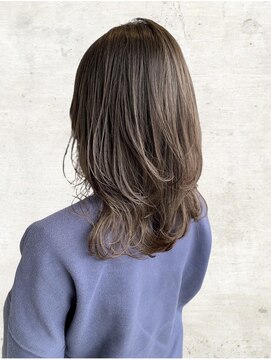 リタ 枚方(Rita) 春カラー◎ミディアムレイヤー暗めグレージュで小顔見せ美人ヘア