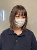 タッセルボブ　切りっぱなしボブ　顔まわりレイヤー　ウルフボブ