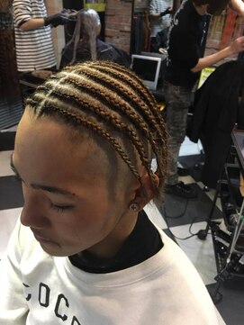 トリックストア(TRICK STORE) デザインコーンロウ