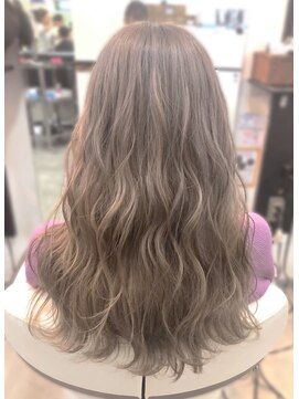 トゥエンティーフォー(24) 絶対可愛い★アッシュベージュカラー