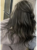 ピヨン 心斎橋(piLLon)&nbsp;3Dハイライトカラー☆ハーフアップ