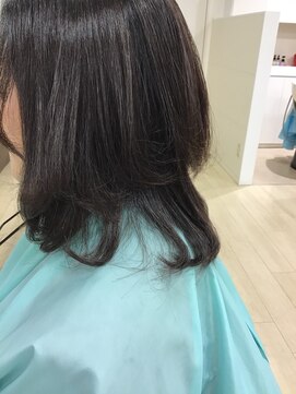 美容室アール ミディアムレイヤー