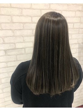 ビス ヘア アンド ビューティー 西新井店(Vis Hair&Beauty) ハイライト/立体感/グレージュ/アッシュ/艶感ストレート/小顔