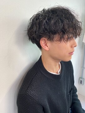 ヒビヲ(HIBIO) ツイストスパイラルパーマツーブロックメンズマッシュメンズヘア