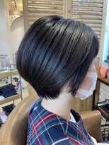 ボタニカル(BOTANICAL)&nbsp;ひし形小顔ショートボブ艶感黒髪スタイル