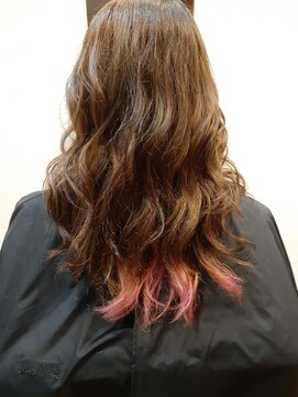 エイム(aime) インナー裾ピンクカラー