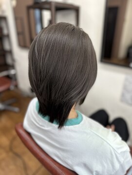 ヘアーサロン カラー 色彩店(COLOR) グレーカラー