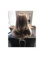 レヴィーヘアー(Revie hair) 派手にのらないナチュラルなハイライト細くたくさん入ってます