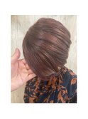 ワインレッドカラー×丸みショート×重めマッシュ