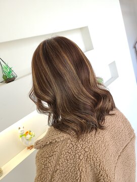 スリーヘアーデザインズ(Three Hair Designs) a