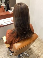 マーリャヘアー(mallia hair)&nbsp;レイヤースタイルレイヤーカットロングレイヤー小顔スタイル