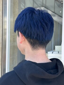 アヤラ オーガニックアンドスパ 東船橋店(AYALA) 【江添茉友】濃い目ブルー×刈り上げ