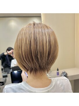 シシ 大宮(She 2.) 丸みショート/くびれショート