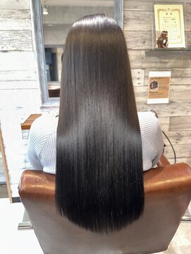 エスト(est) 髪質改善/新宿/西新宿/トリートメント/白髪染め/白髪ぼかし