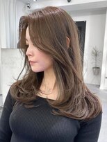 エル バイ アンキシム(elu by AHNKISM)&nbsp;ミディアムレイヤーカットストレートロングレイヤー心斎橋