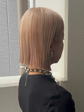 ハロウ ぱつっとボブ