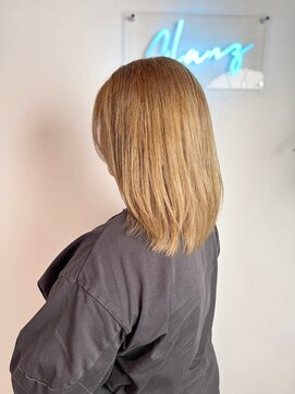 グランツ(GLANZ) GLANZ_ハイライトカラー/くびれヘア/縮毛矯正/