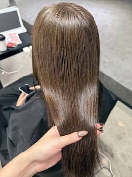 ゲームバイアランスミシー 心斎橋(GAME by Alan Smithee) hazel brown×layer cut