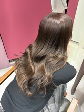 フォルテロゼ 横浜(FORTE rose) オリーブカラー/オリーブグレー/小顔に見せる顔まわりカット