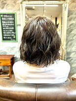アディクション(ADDICTION) ゆるめの波巻きパーマ