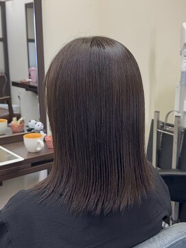 ヘアーアンドエステ サニープレイス(Hair&Esthe Sunny Place) 透明感たっぷり◎ツヤ感暗髪カラー