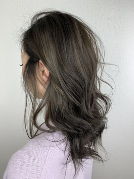 ルービック 難波(Rubik's) ハイライトグレージュ外人風