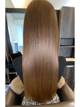 アールサロンプラスキャスパ 自由が丘(Rrsalon+CASPA) プラチナR.HAS水素2倍で劇的に水分量が上がり美髪に！