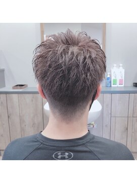 リヴァイヴ(revive) メンズカット