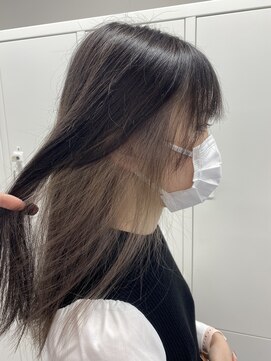 エヌ(N) ホワイトミルクティカラー