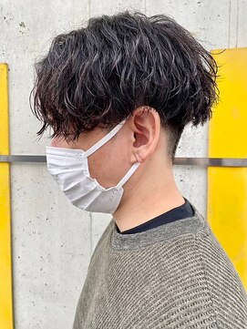 ニアウ 太田店(Niau) センターパートツイストスパイラルパーマメンズマッシュパーマ