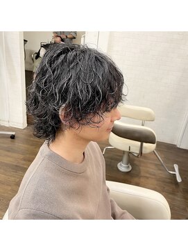 ヘアアンドビューティ ガーデン ベルモール店(HAIR AND BEAUTY GARDEN) ツイスパ×波巻きパーマ×ウルフ