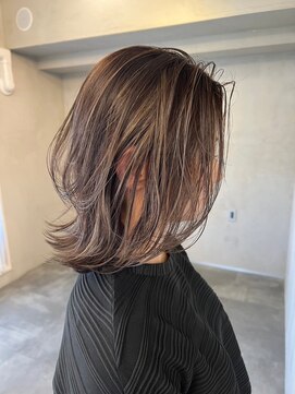 スリーバイベルベット(THREE...by velvet) ハイライト