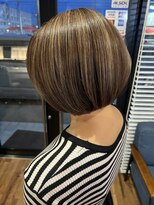 ロイズ ヘアデザイン アンド スパ(LOES) 丸みボブ×イメチェンヘアスタイル×白髪ぼかしハイライト
