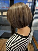 丸みボブ×イメチェンヘアスタイル×白髪ぼかしハイライト