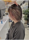 前下がり外ハネボブ髪質改善インナーカラーピンクベージュ