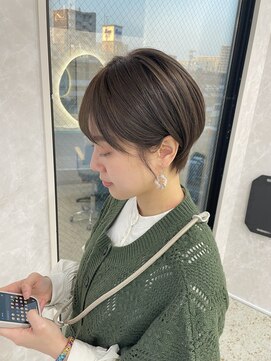 イルバイアトモス(ilu by Atmos) natural short bob
