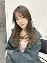 ユーフォリア 渋谷グランデ(Euphoria SHIBUYA GRANDE)&nbsp;レイヤーカット　オリーブベージュ　顔まわりカット