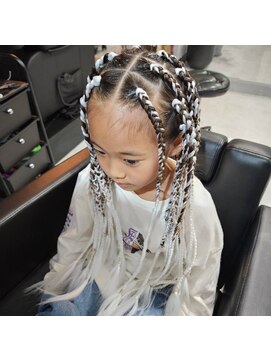 エステラ(ESTELA) キッズダンスヘア