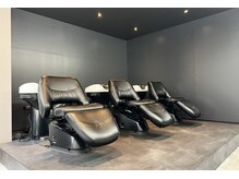 フルフラットなシャンプー台で癒しのお時間を♪【ヘッドスパ/トリートメント/髪質改善/縮毛矯正/溝の口】