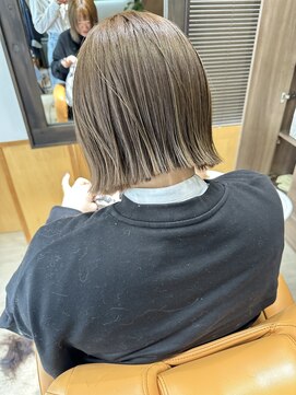 纏う美容室 切りっぱなしボブ