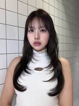 ルームバイシー 新宿(Loom. by Sea) □ 伸ばしかけヘア×ブリーチなしカラー ［髪質改善］