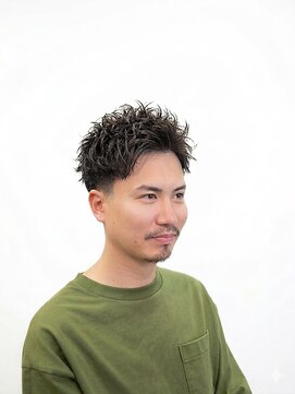 ワンワンオー バーバーショップ 博多店(@110 BARBER SHOP) ショートスパイキー