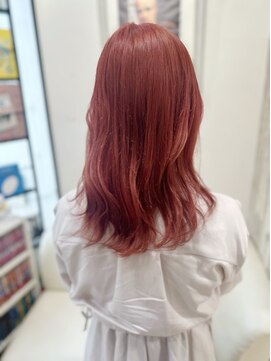 ミー 新宿(MII) レッド/ブリーチ/ダブルカラー/髪質改善/新宿/MII/ミイ