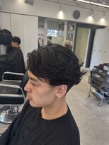 グルーマーズトウキョウ(GROOMER/S TOKYO)&nbsp;ラフカールパーマ/men's/メンズ/刈り上げセンターパート/神保町
