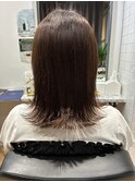 外ハネミディアムボブ