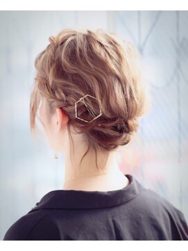 ヘアアンドメイク エジェリ(hair&make egerie) ゆるふわボブアレンジ ダブルカラー 恵比寿