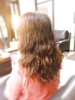 キャン 温品店(CAN)&nbsp;【ＣＡＮ】ロングウエーブスタイル×オーガニックリタッチカラー