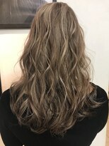 ペネロープ(Penelope) ハイライトベージュカラー