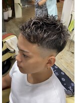 ケイズヘアー(K’s hair)&nbsp;スキンフェードxホワイトメッシュ